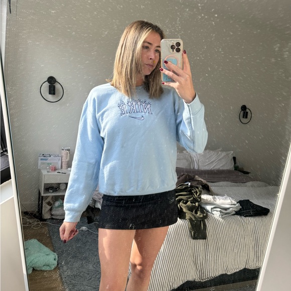 NIKE Crew Neck Sweatshirt - Picture 1 of 7
